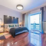 Oasis Apartments - Liberty Bridge