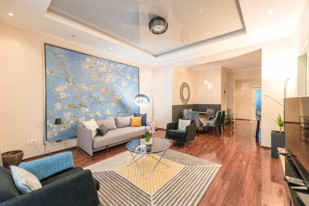 Apartment Oasis - Liberty Bridge