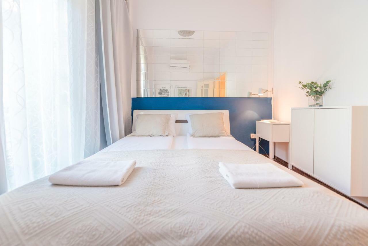 Oasis - Liberty Bridge Apartment