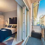 Oasis Apartments - Liberty Bridge